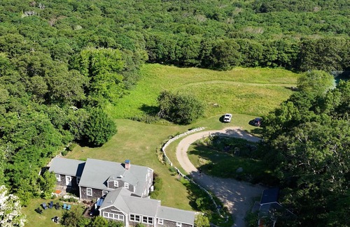 West Tisbury Casa | Spacious 5BR/3BA, Private Beach, Pickleball Court, Steps to a Wildlife Sanctuary