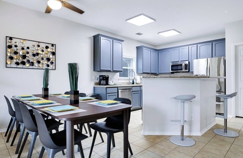 San Antonio Casa | Spacious 5BR Retreat with Pool & Outdoor Games