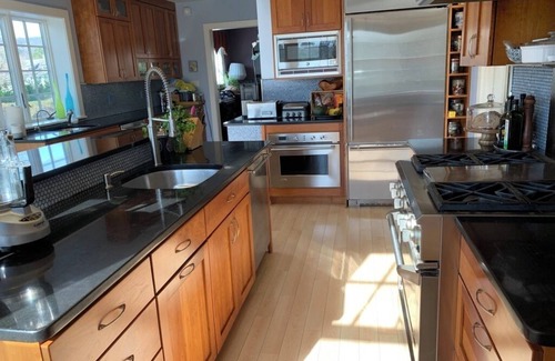Montclair Casa | Spacious 6-bed, 4 bath colonial Montclair house: walk to restaurants & NYC train