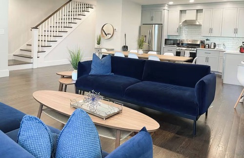Neponset - Port Norfolk Apartamento | Spacious 6 bed, Close to City, Roof deck!