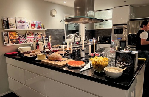 Skrubba Casa | Spacious 6-bedroom house with lake view and pool outside Stockholm