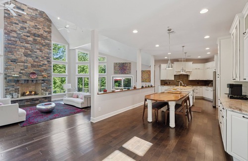 Newtown Square Casa | Spacious 6-bedroom in lovely Newtown Sq 2 miles from Aronimink Golf Club