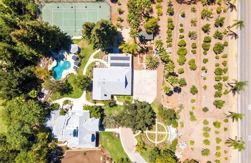 Ojai Casa | Spacious 6-bedroom country house with pool in tranquil Ojai