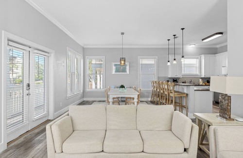 Crystal Beach Casa | Spacious 6-Bedroom Home in Fabulous Destin – Heated Pool, Game Room & More!