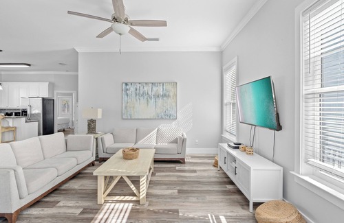 Crystal Beach Casa | Spacious 6-Bedroom Home in Fabulous Destin – Heated Pool, Game Room & More!