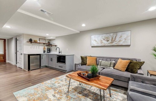 Shaw Casa | Spacious 6-bedroom house in the heart of fabulous St. Louis