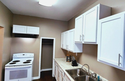 Downtown Casa | Spacious 6-Bedroom Retreat in Central Lafayette – Perfect for Groups & Families
