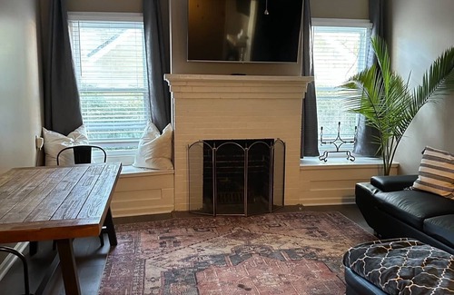 Downtown Casa | Spacious 6-Bedroom Retreat in Central Lafayette – Perfect for Groups & Families