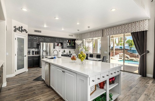 East Mesa Casa | Spacious 6-bedroom Tropical Paradise with Activites Galore!