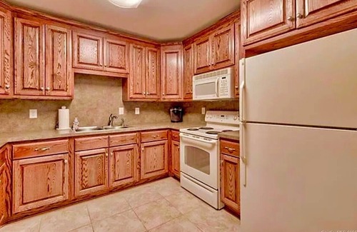 Mount Mourne Casa | Spacious 6-bedroom Lakehouse with Dock, Pool, Hot tub and fitness room