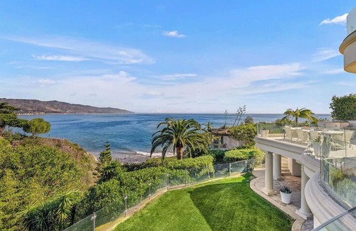 Central Malibu Villa | Spacious 6-bedroom villa in charming Malibu with 250 People Event Space.