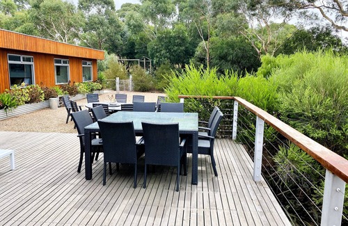 Gisborne Casa | Spacious 6-BR Retreat with Breathtaking Views – Perfect for Family & Friends