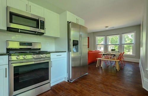 Detroit Apartamento | Spacious 6BD side-by-side Apartment Bundle