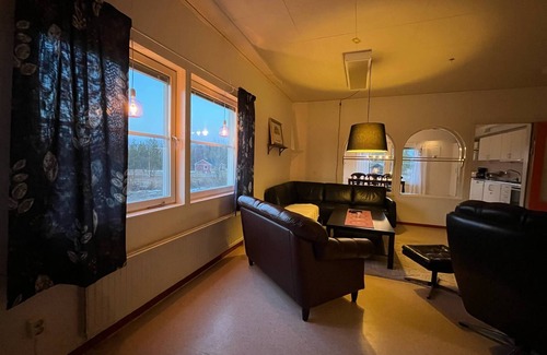 Tarendo Casa | Spacious 6bedroom 4bathroom house in Tärendö
