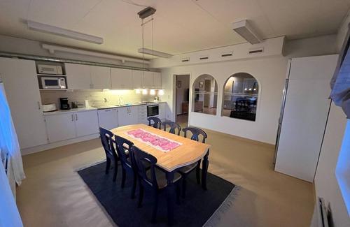 Tarendo Casa | Spacious 6bedroom 4bathroom house in Tärendö