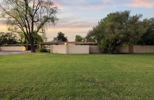Alhambra Casa | Rent an entire Estate with 6 bedrooms and huge yard in Phoenix