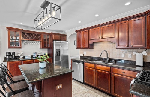 Bloomingburg Casa | Spacious 6BR Villa - Serene Scenic Mountain Escape