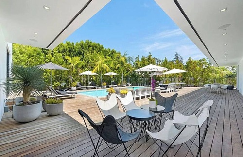 The Flats Casa | Spacious 7-bedroom house in fabulous Beverly Hills - 7bd 9ba 8,000sqft