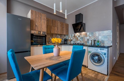 Avlabari Apartamento | Spacious 76 qm Apartment Near City Center
