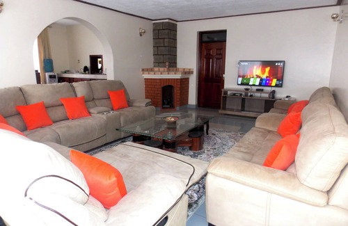 Syokimau Casa | Spacious 8-bedroom house in delightful Pridelands with fitness room