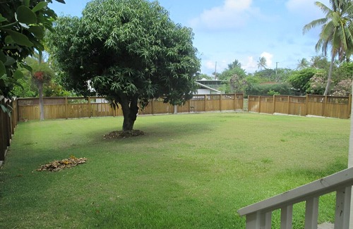 Lanikai Casa | Spacious 8-bedroom house with AC, WiFi in beautiful Kailua next to Lanikai Beach