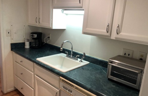 Detroit Condominio | SPACIOUS 800 ft² 1BEDROOM RIVER VIEW SUITE + OFFICE (6 MONTHS MINIMUM)