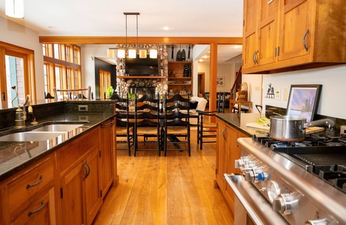 Lincoln Casa | Mountain Chalet with pool table, firepit, and internet | 9 bed 5.5 bath 5k sq/ft
