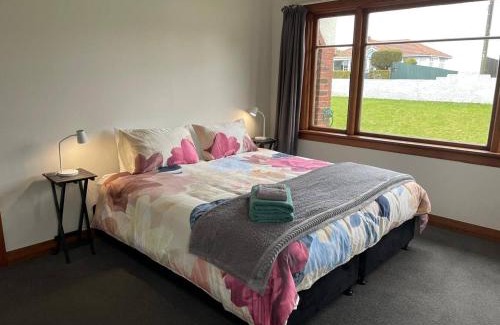 Dunedin Casa | Spacious, Affordable, Peaceful Family Home