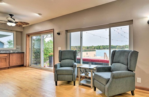 Algonac Casa | Spacious Algonac Home w/ St Clair River Views