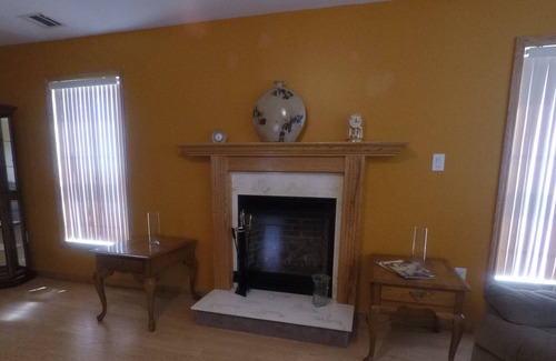 Paterson Apartamento | Amplio y sorprendente apartamento de 3 dormitorios con chimenea a minutos de Nueva York