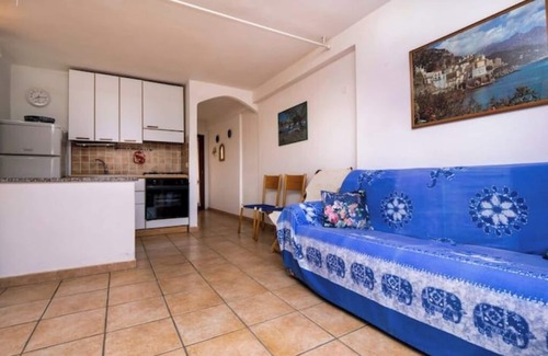 Golfo di Marinella Apartamento | Spacious and comfortable apartment by the sea