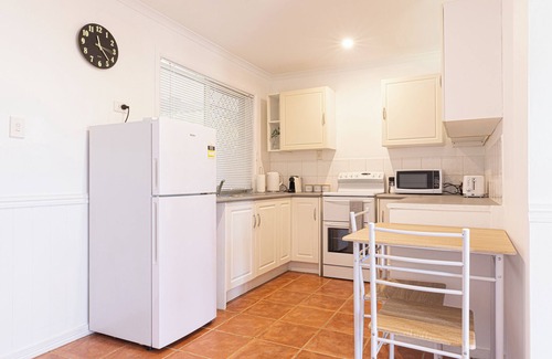 Eatons Hill Apartamento | Spacious and Airy Apartment with a Fantastic View AC, WiFi in Lovely Eatons Hill