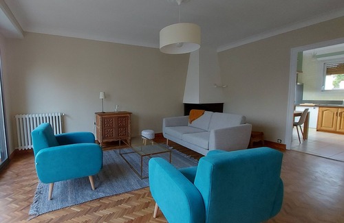 Le Hameau Apartamento | Spacious and bright apartment in villa with terrace and garden