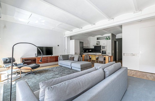 el Fort Pienc Apartamento | spacious and bright apartment next to Arc del triomf