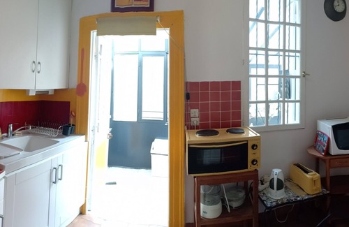 Gares Apartamento | Spacious and bright apartment, large terrace, near StRoch main station