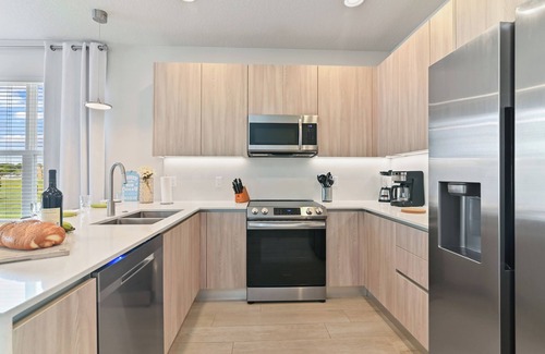Silver Creek Casa | Spacious and charming private Pool Townhome. Nxt to Disney