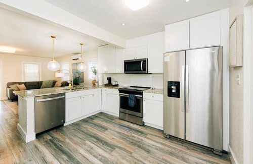 United Central Casa | Spacious and comfy centrally located home