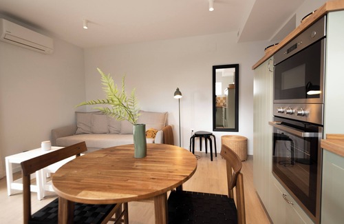 Barrio de la Vega Apartamento | Amplio y cómodo apartamento con terraza y vistas