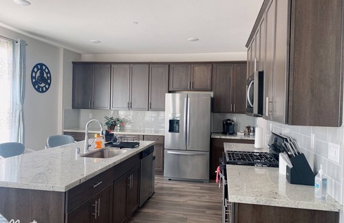 Riverside Casa | Spacious And Comfortable #102 Room On The First Floor