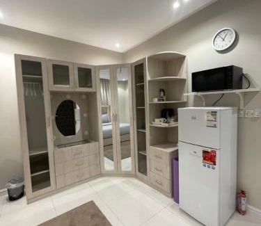 Al Kura Apartamento | Spacious and comfortable studio - Stay Easy Obhur