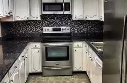 Bonnabel Place Casa | Spacious and Comfy Townhome- (Minimum 30 days)Heart of Metairie + Near Lakefront