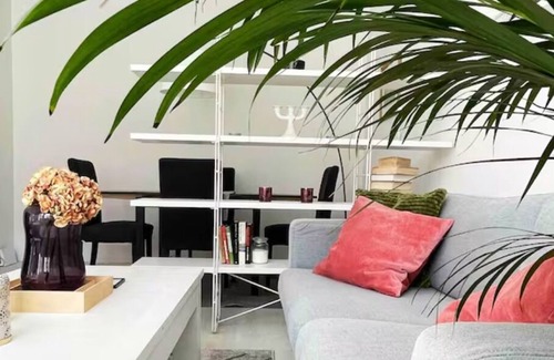 Centrum Apartamento | Spacious and cozy Malmo apartment.