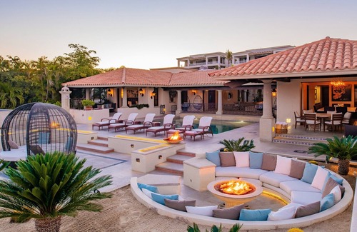 Cabo San Lucas Villa | Spacious and Elegant Luxury Villa Rental in Cabo Del Sol