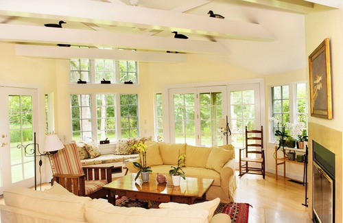 Chilmark Casa | Spacious and gracious architect designed home on 3 acres off Middle Road.