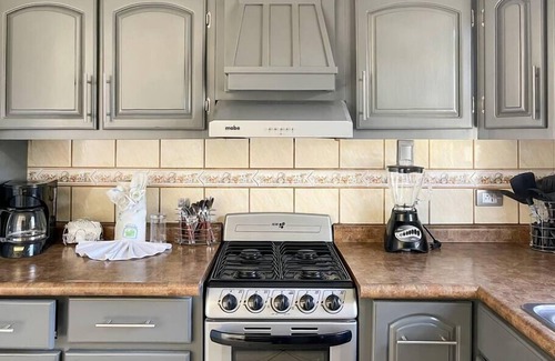 Brisas del Golfo Casa | Spacious and Meets-the-Needs | Great Price! B