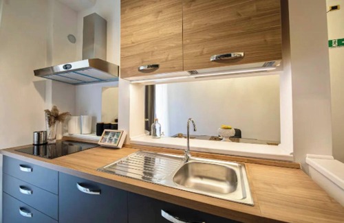 Quartiere XI Portuense Apartamento | Spacious and Modern Apartment in the Heart of Rome