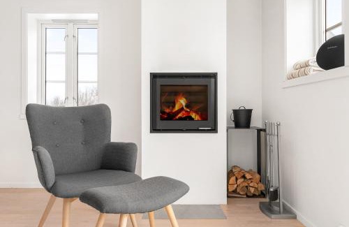 Stamsund Apartamento | Spacious and Modern Fisherman's Cabin