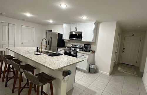 Port Charlotte Casa | Spacious and private bedroom in a modern new home in Port Charlotte with AC,WiFi