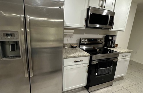 Port Charlotte Casa | Spacious and private bedroom in a modern new home in Port Charlotte with AC,WiFi