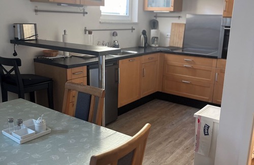 Ramersdorf Casa | Spacious and quiet 1-bedroom place in Munich. Fully equipped sleeps 7 guests!